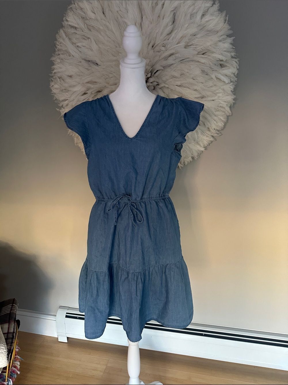 NWT Gap Casual V-Neck Blue Chambray Tie-Waist Women's Dress
